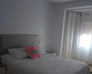 Bedroom of Flat to rent in Elche / Elx