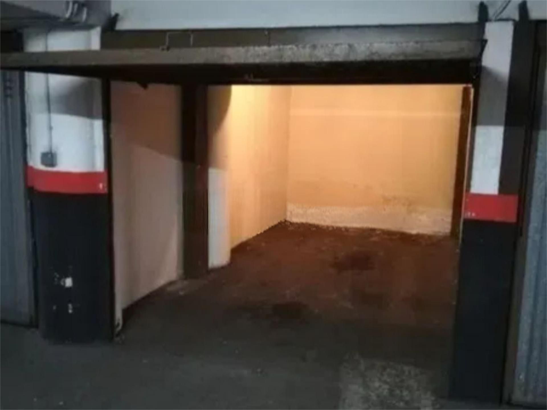 Parking of Garage to rent in Basauri 