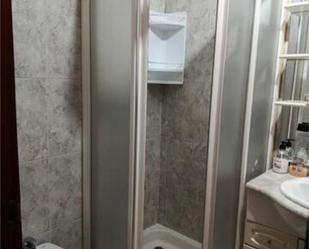 Bathroom of House or chalet to rent in Ourense Capital   with Heating and Furnished
