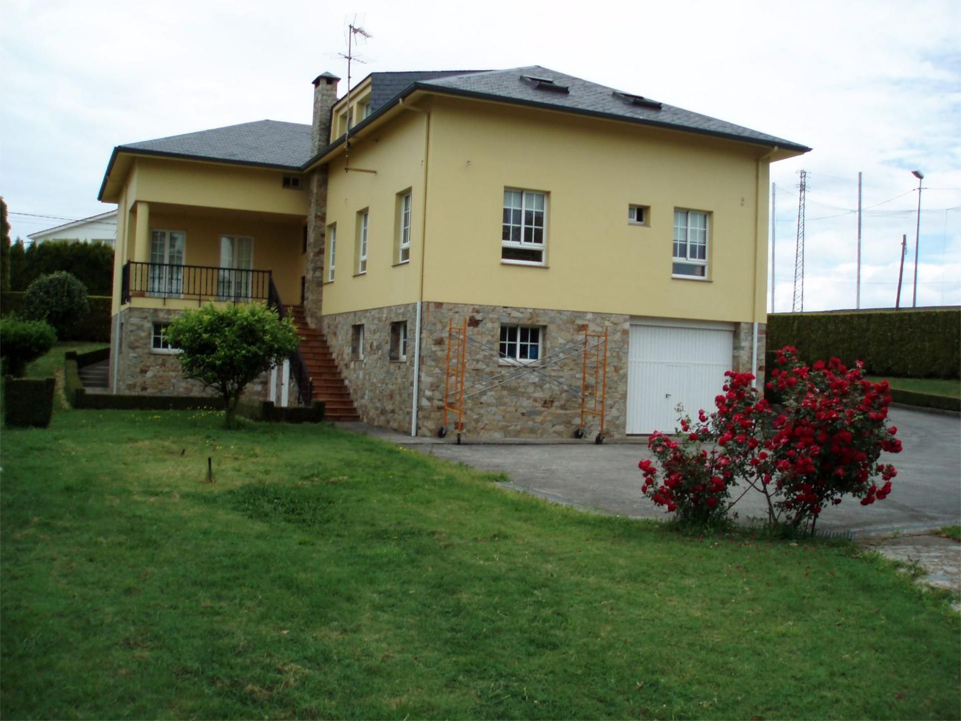 Exterior view of House or chalet to share in A Coruña Capital   with Heating, Private garden and Storage room