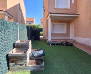 Jardí de Pis de lloguer en Zaratán amb Jardí privat