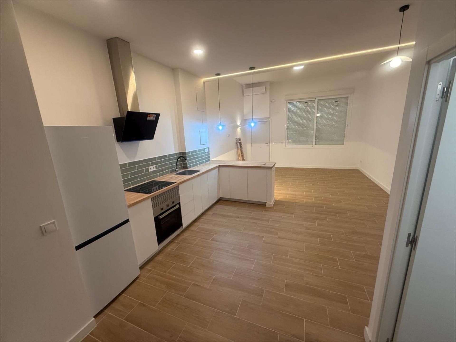 Flat to rent in Calle Ingeniero Juan A. Vigueras González, 8, Fátima - Levante
