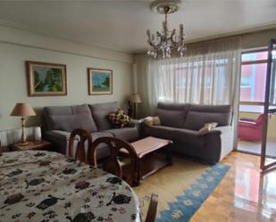 Living room of Flat to rent in Vigo   with Heating, Terrace and Furnished