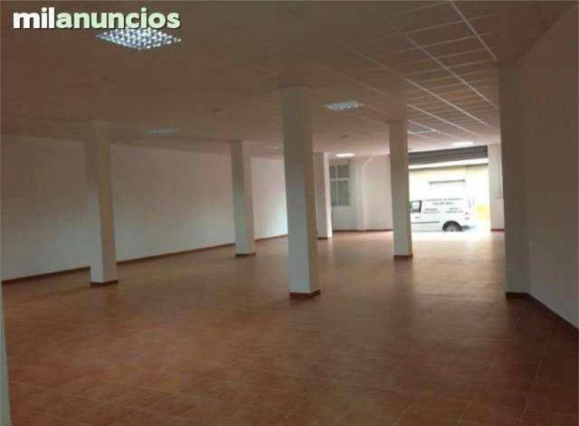 Local comercial en Alquiler en Riba-roja de Túria