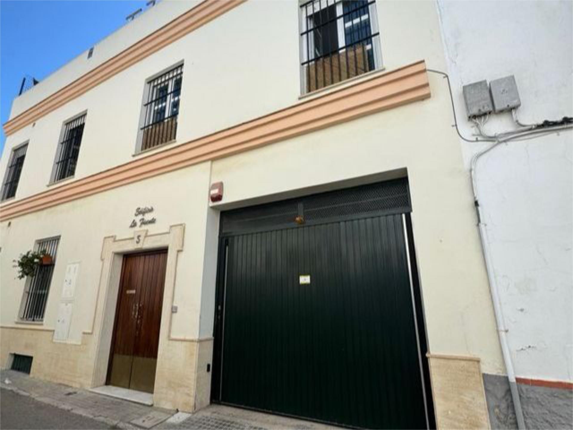 Garatge de lloguer a Calle Lecheras, 5, Madre de Dios Vista exterior de Garatge de lloguer en Jerez de la Frontera