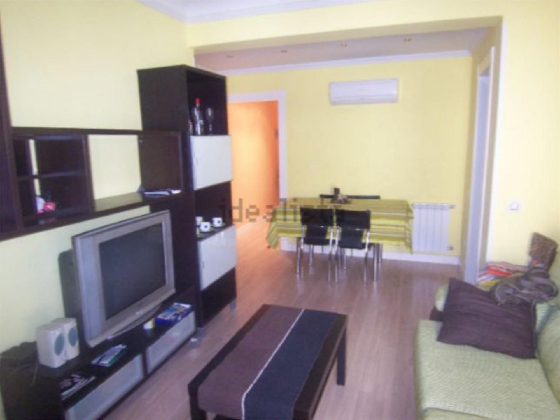 Living room of Flat to share in  Madrid Capital  with Air Conditioner, Heating and Parquet flooring