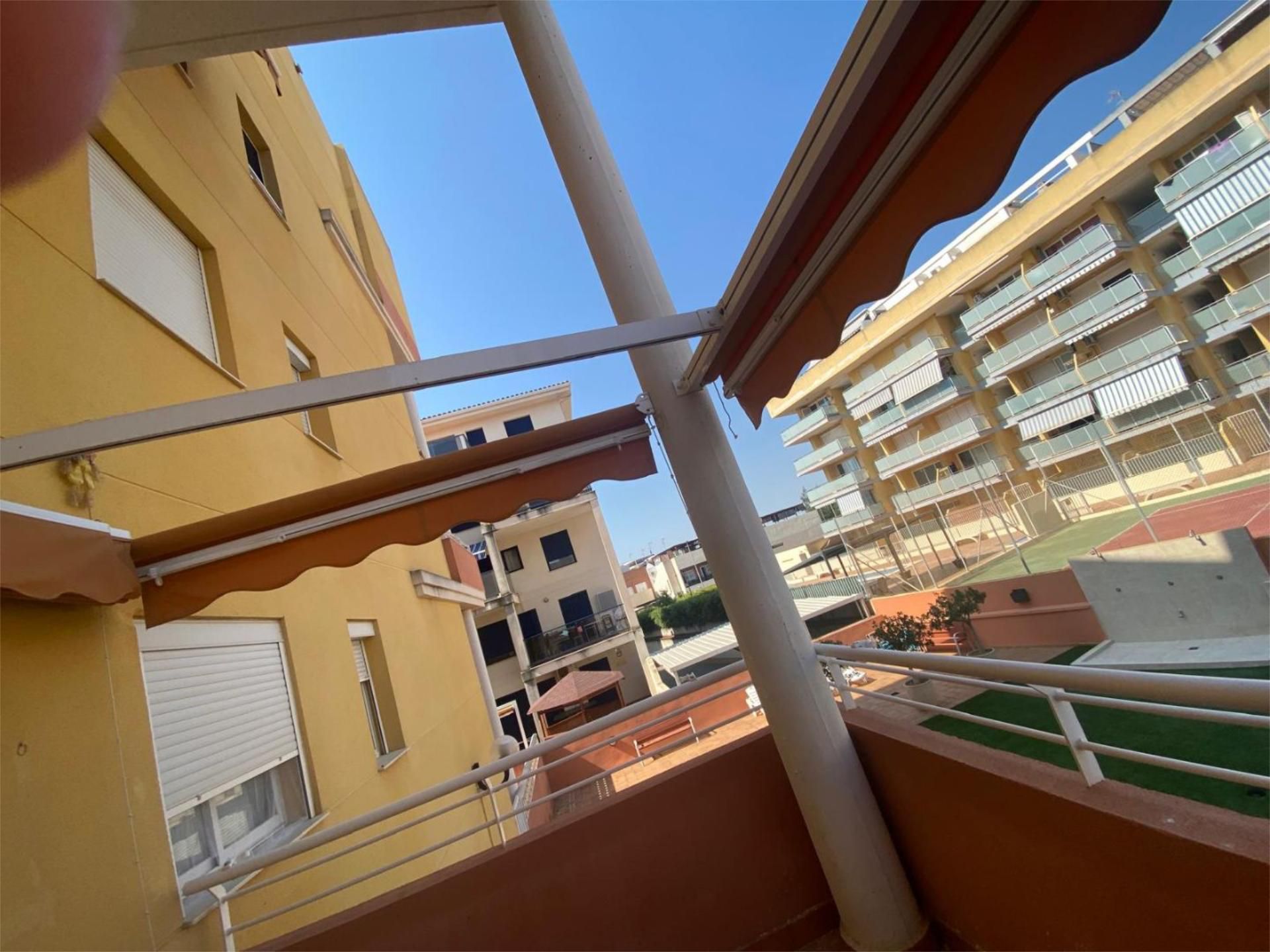 Terrassa de Pis en venda en Canet d'En Berenguer amb Aire condicionat, Terrassa i Piscina