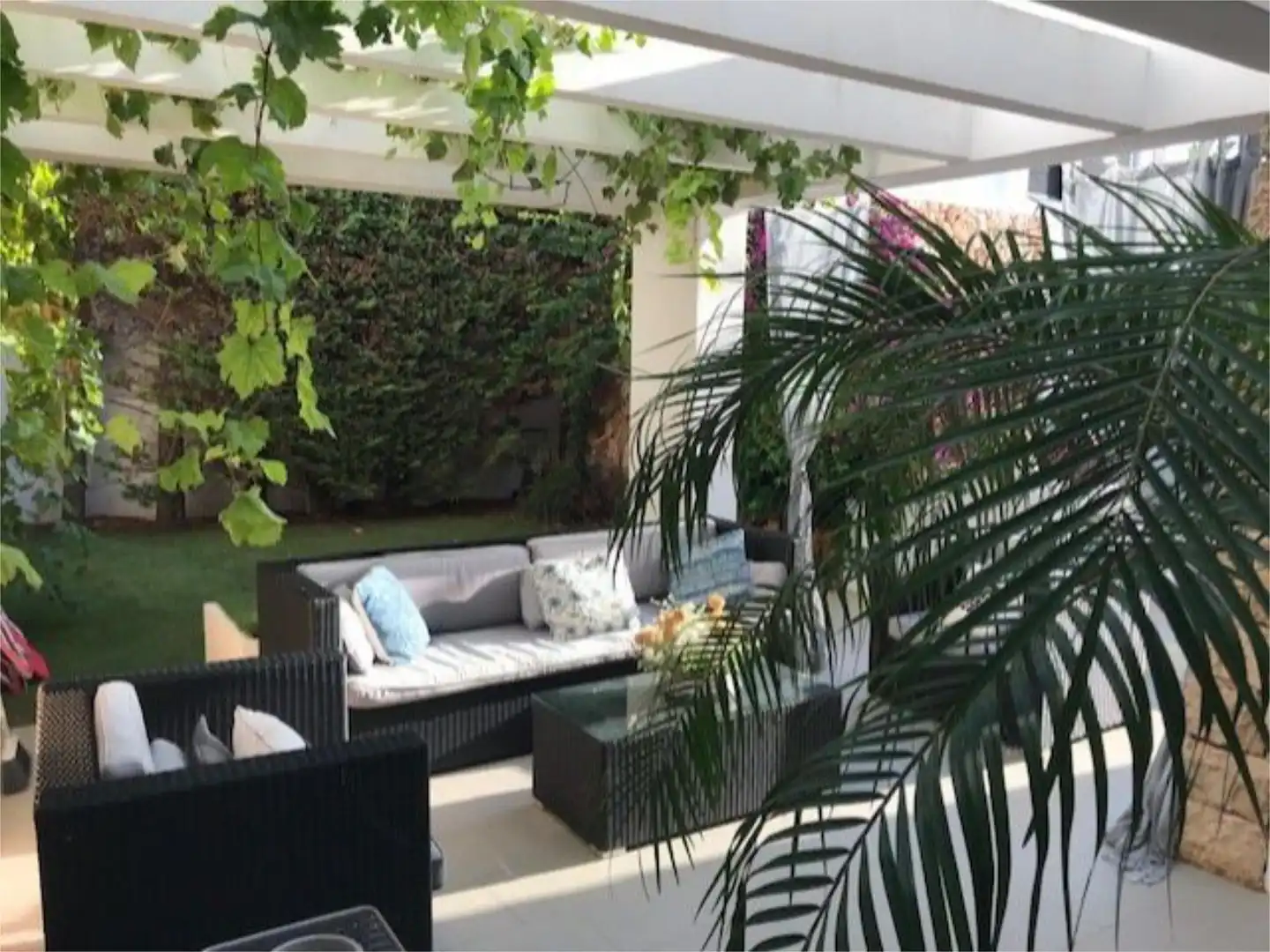 Wohnung zum Verkauf in Avinguda de sa Bassa, Cala Blanca Terrasse von Wohnung zum Verkauf in Ciutadella de Menorca mit Klimaanlage, Heizung und Privatgarten