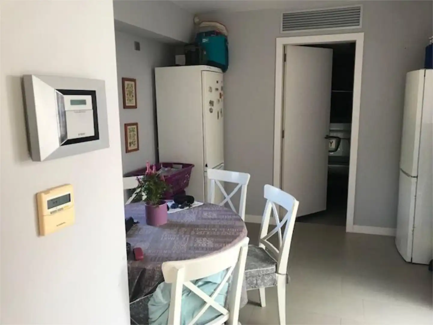 Wohnung zum Verkauf in Avinguda de sa Bassa, Cala Blanca Küche von Wohnung zum Verkauf in Ciutadella de Menorca mit Klimaanlage, Heizung und Privatgarten