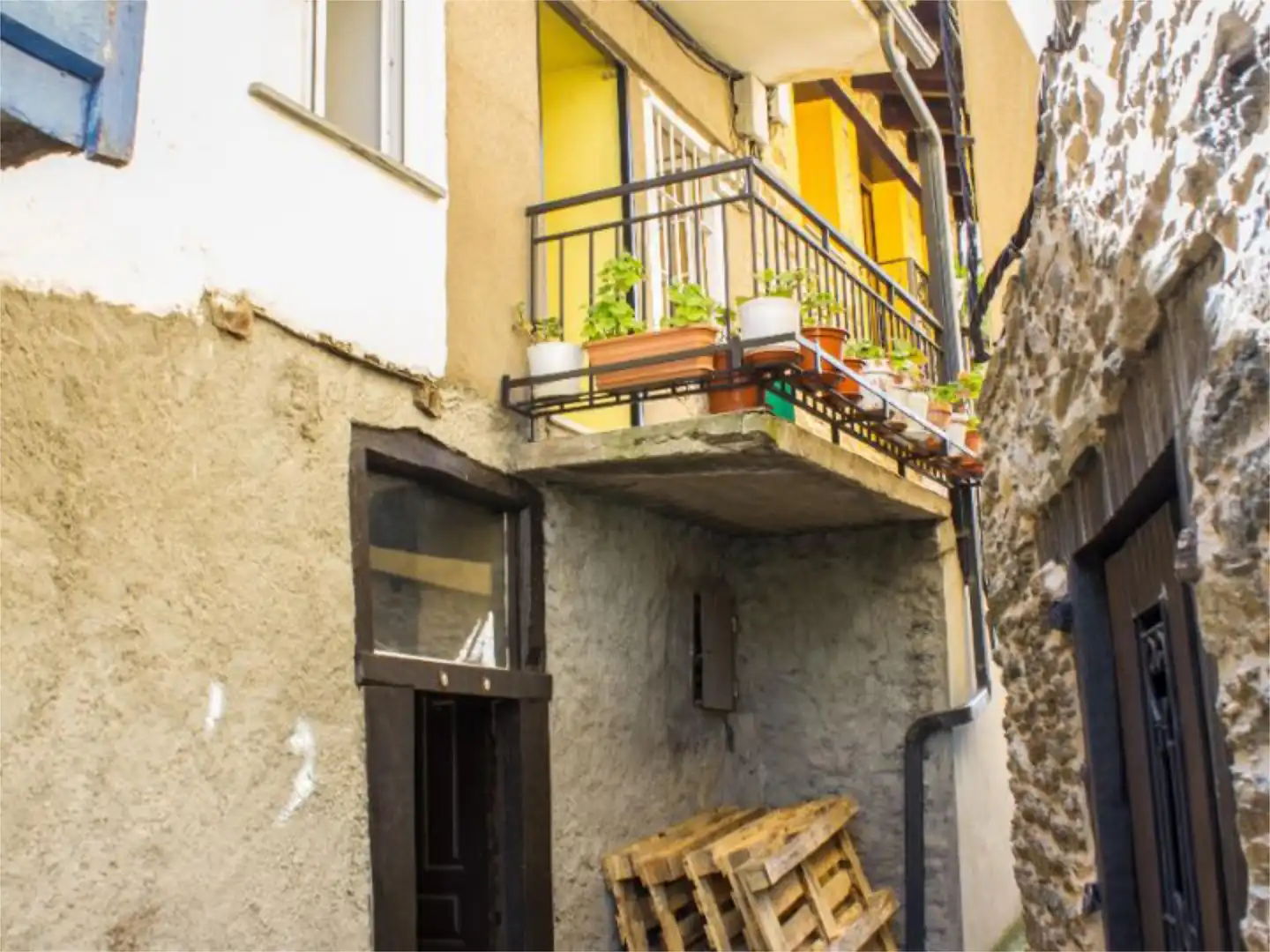Exterior view of Flat for sale in Puente de Domingo Flórez  with Heating, Furnished and Balcony