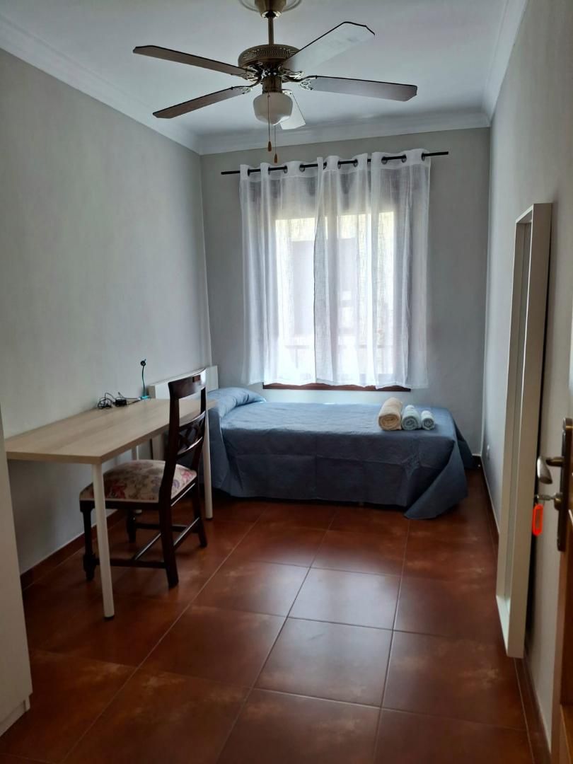 Bedroom of Flat to share in Antequera  with Air Conditioner, Heating and Furnished