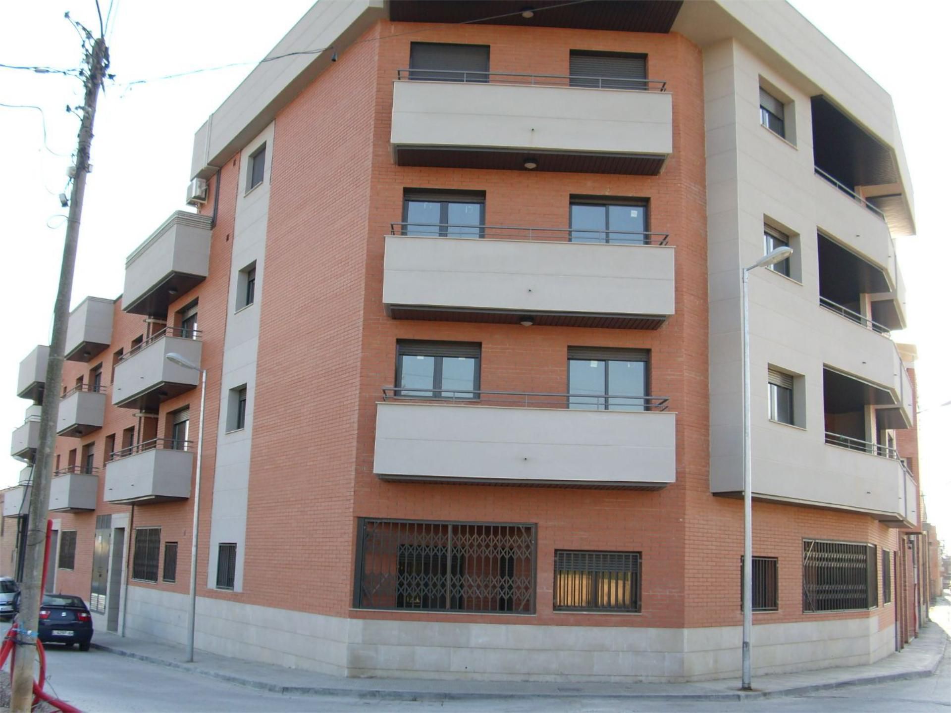 Exterior view of Flat to rent in Bell-lloc d'Urgell  with Heating, Parquet flooring and Storage room
