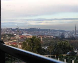 Vista exterior de Casa adosada de lloguer en Corvera de Asturias amb Calefacció, Jardí privat i Parquet