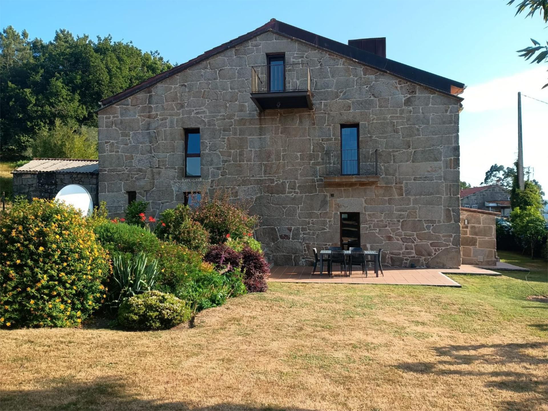 Vista exterior de Casa o xalet en venda en Cotobade amb Balcó