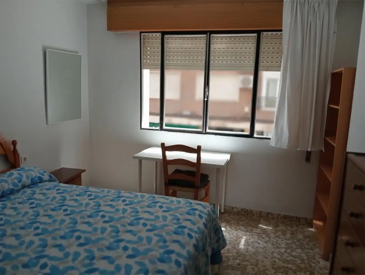 Habitación en Calle Méndez Núñez, 7, Camino de Ronda Habitación en Calle Méndez Núñez, 7, Camino de Ronda