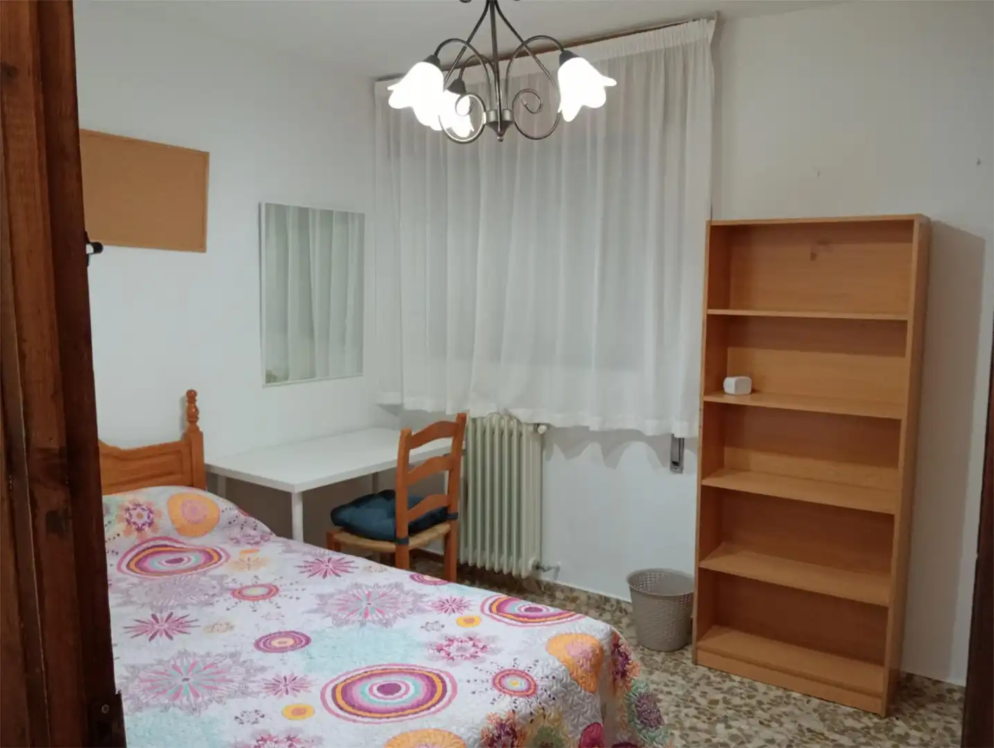 Habitación en Calle Méndez Núñez, 7, Camino de Ronda Habitación en Calle Méndez Núñez, 7, Camino de Ronda