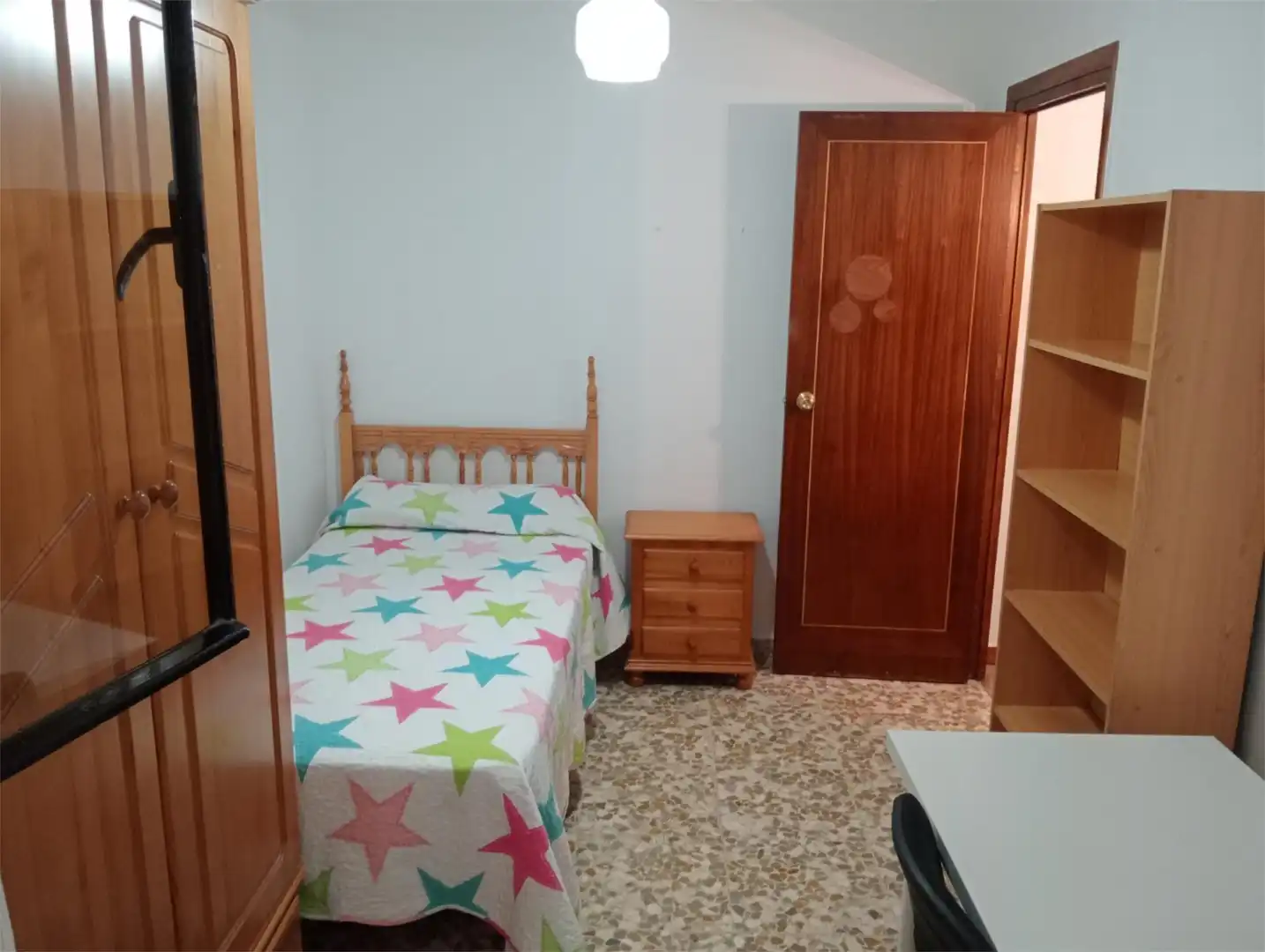 Habitación en Calle Méndez Núñez, 7, Camino de Ronda Habitación en Calle Méndez Núñez, 7, Camino de Ronda