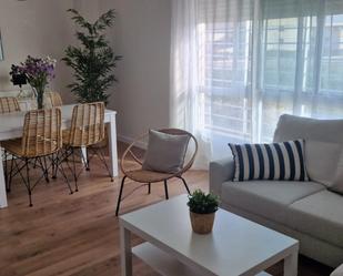 Sala d'estar de Pis per a compartir en  Sevilla Capital amb Aire condicionat, Calefacció i Parquet