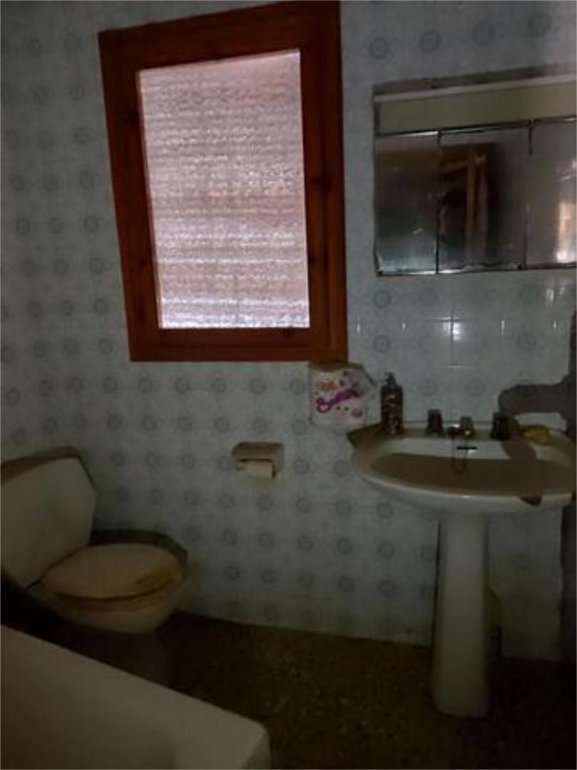 Bathroom of House or chalet for sale in Torrevelilla