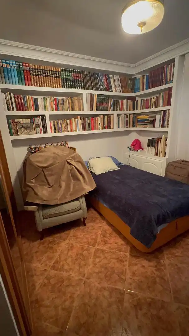 Dormitori de Pis en venda en Huelva amb Aire condicionat, Calefacció i Terrassa