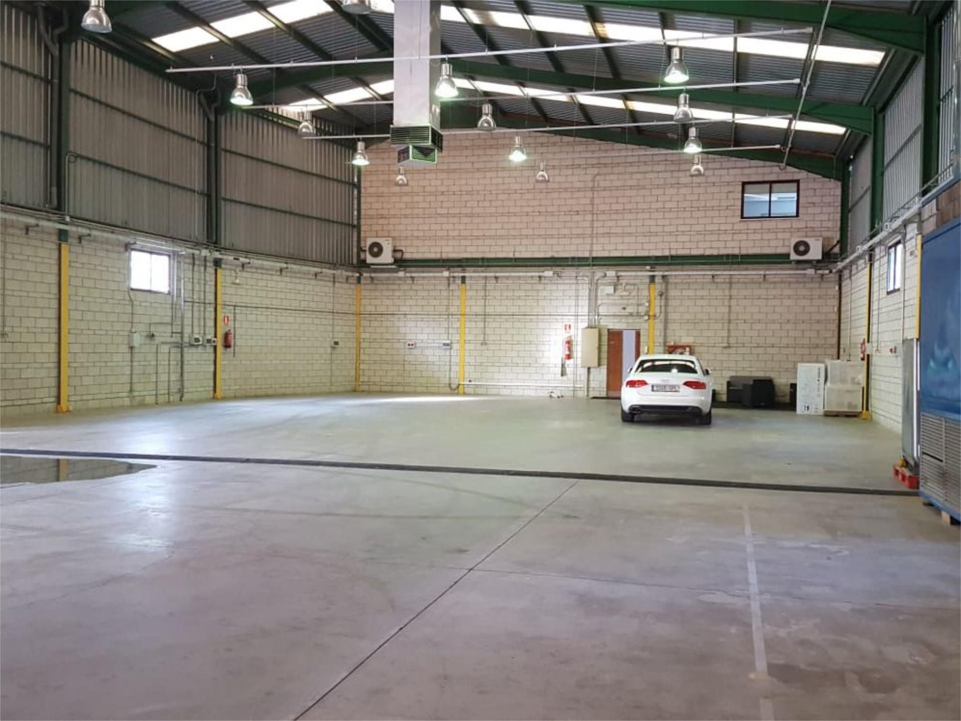 Nau industrial en venda en Navalcarnero amb Calefacció i Moblat