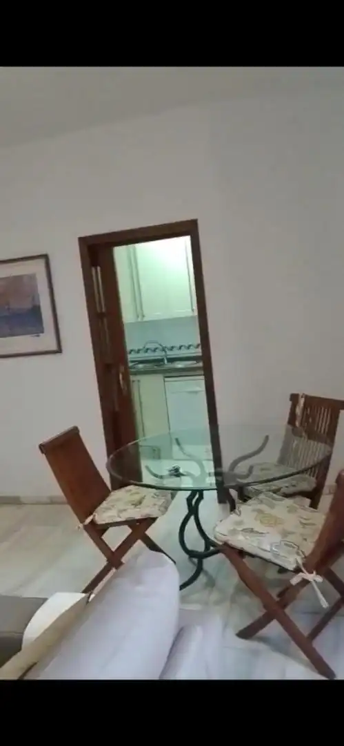 Piso de alquiler en Calle Pureza, 97, Triana Casco Antiguo Cocina de Piso de alquiler en Sevilla con Aire acondicionado, Calefacción y Amueblado