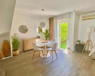 Menjador de Casa adosada de lloguer en Castellón de la Plana / Castelló de la Plana amb Jardí privat, Terrassa i Traster