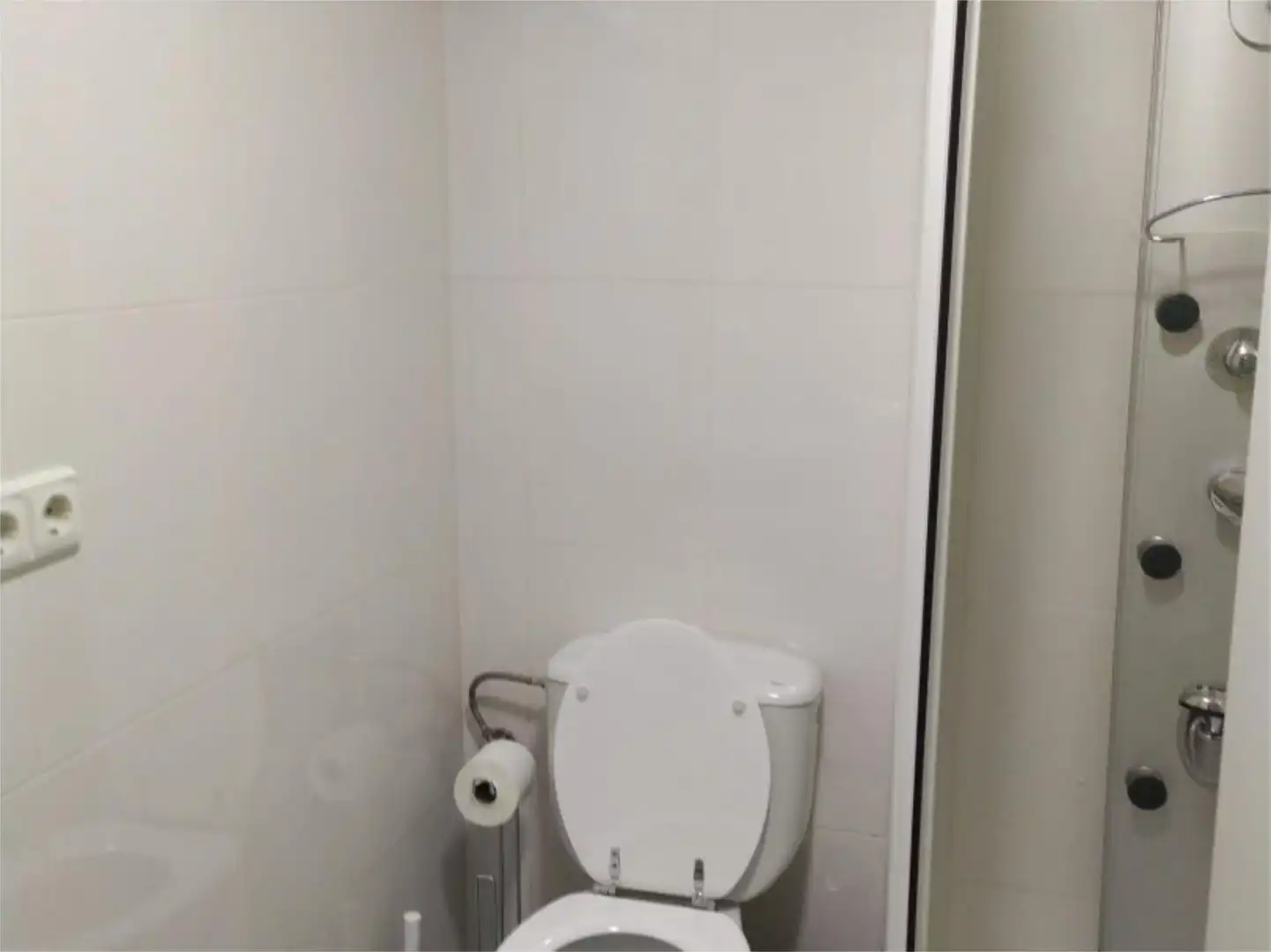 Flat for rent in Calle Pintor Arbasia, 14, Santa Rosa - Valdeolleros