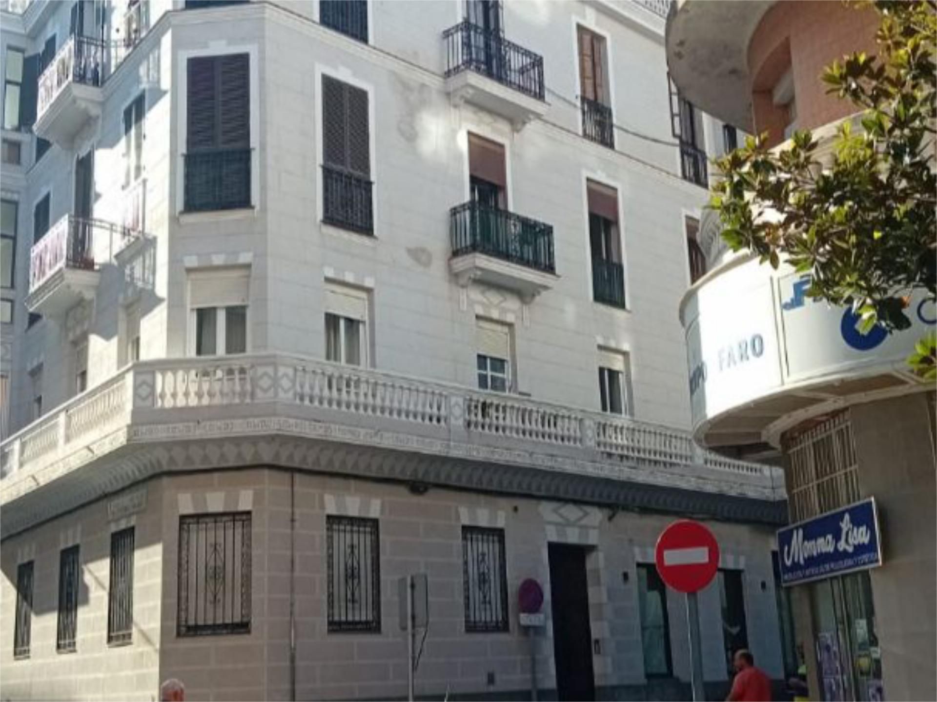 Exterior view of Attic to rent in  Ceuta Capital  with Terrace and Balcony