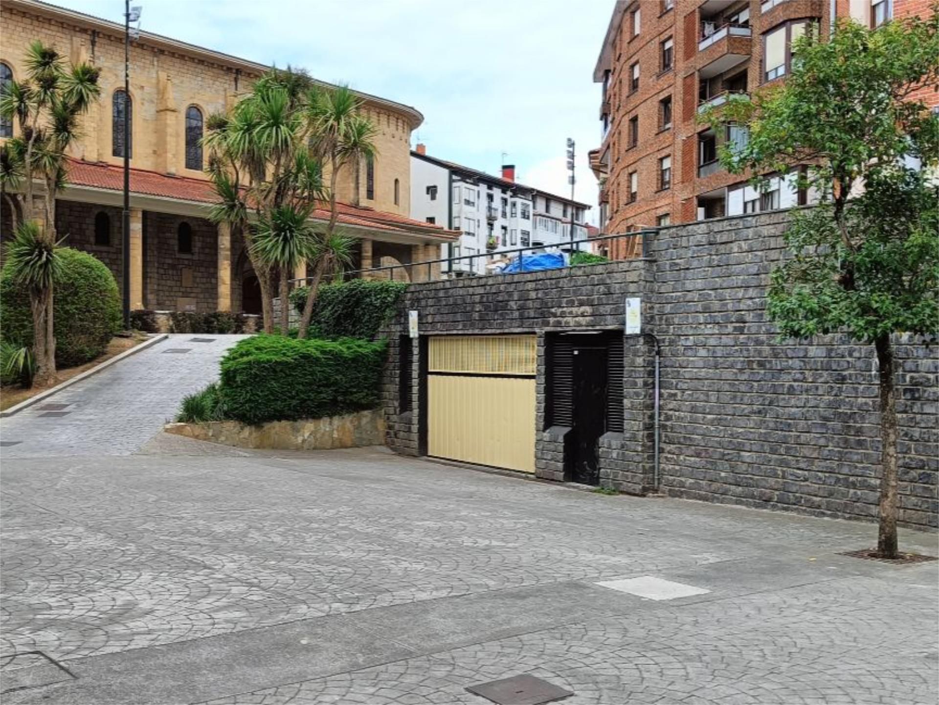 Aparcament de Garatge de lloguer en Mungia