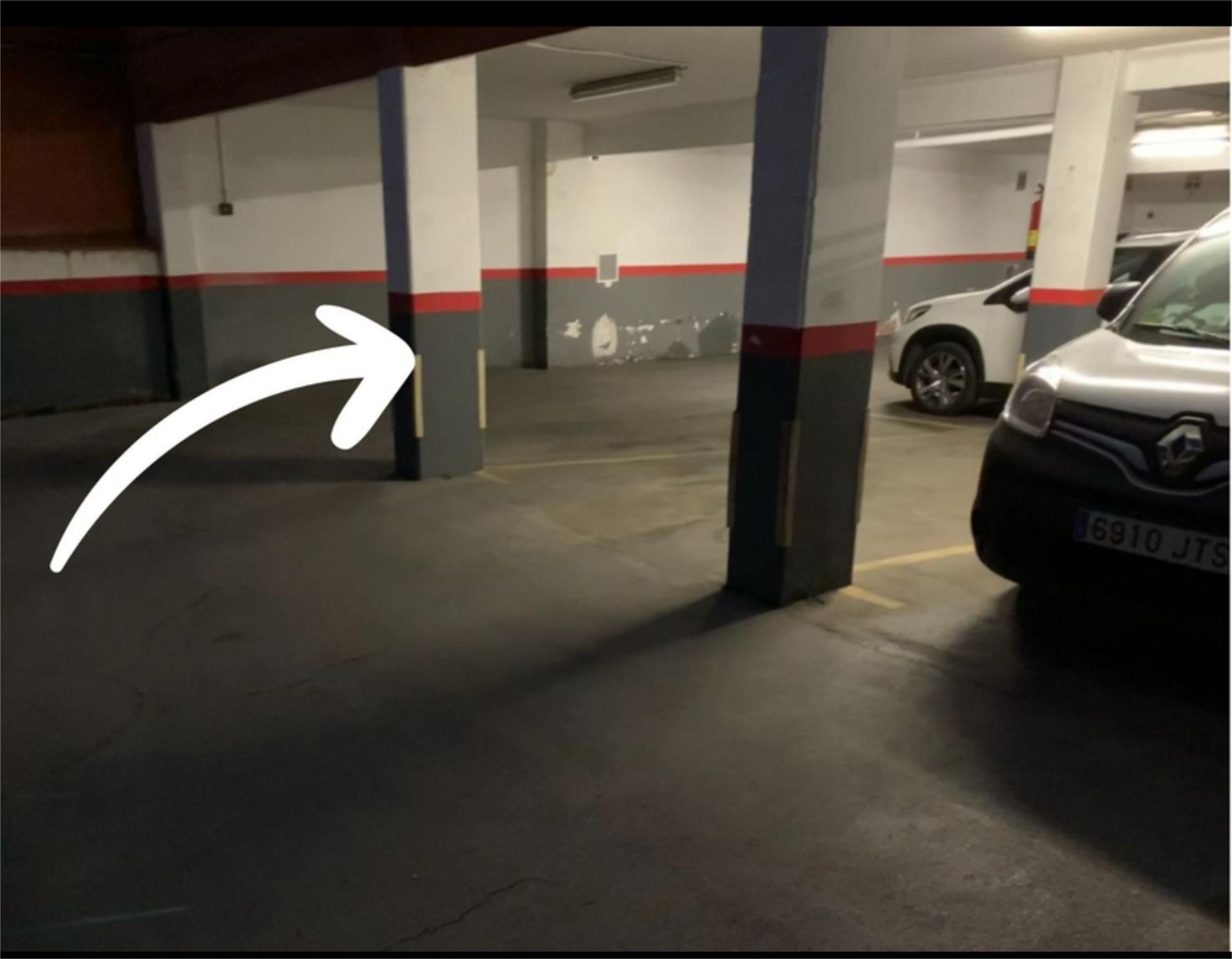 Parking of Garage to rent in Santa Coloma de Gramenet
