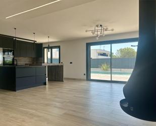 Sala d'estar de Casa o xalet en venda en Mollerussa amb Terrassa, Piscina i Balcó