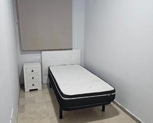 Bedroom of Flat to rent in Dos Hermanas  with Air Conditioner and Balcony