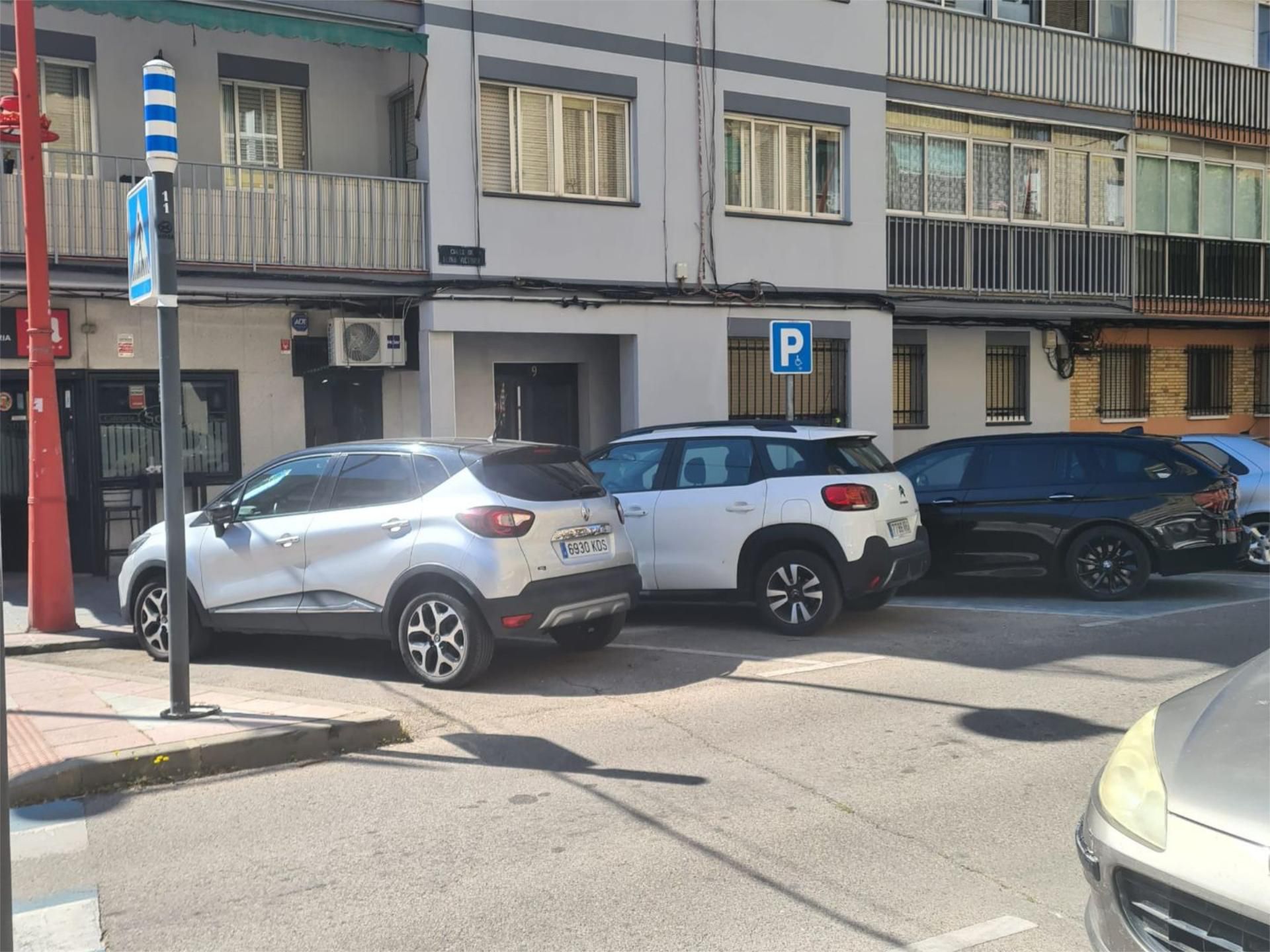Aparcament de Pis en venda en Parla amb Aire condicionat i Terrassa