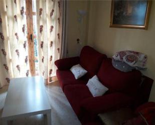 Bedroom of Flat to rent in  Sevilla Capital  with Furnished