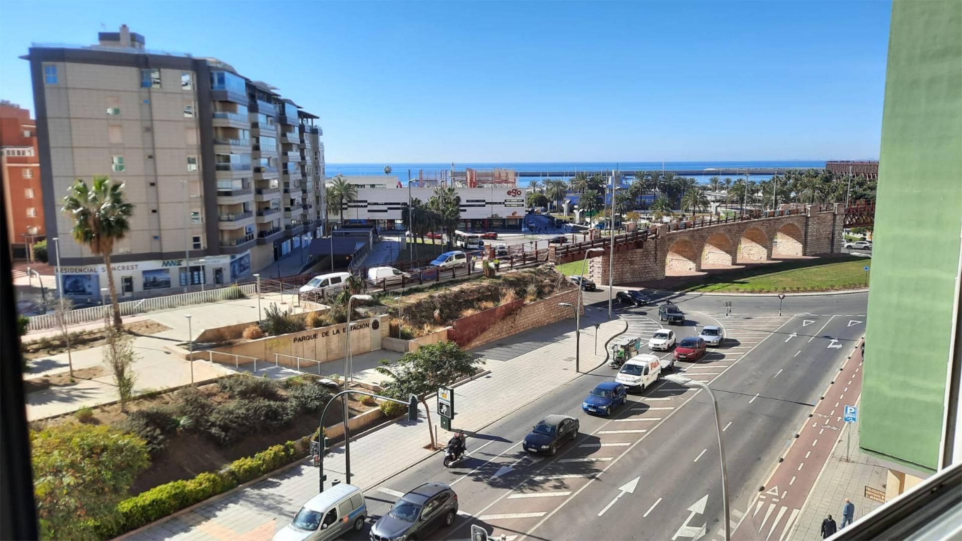 Vista exterior de Pis de lloguer en  Almería Capital amb Aire condicionat, Calefacció i Parquet