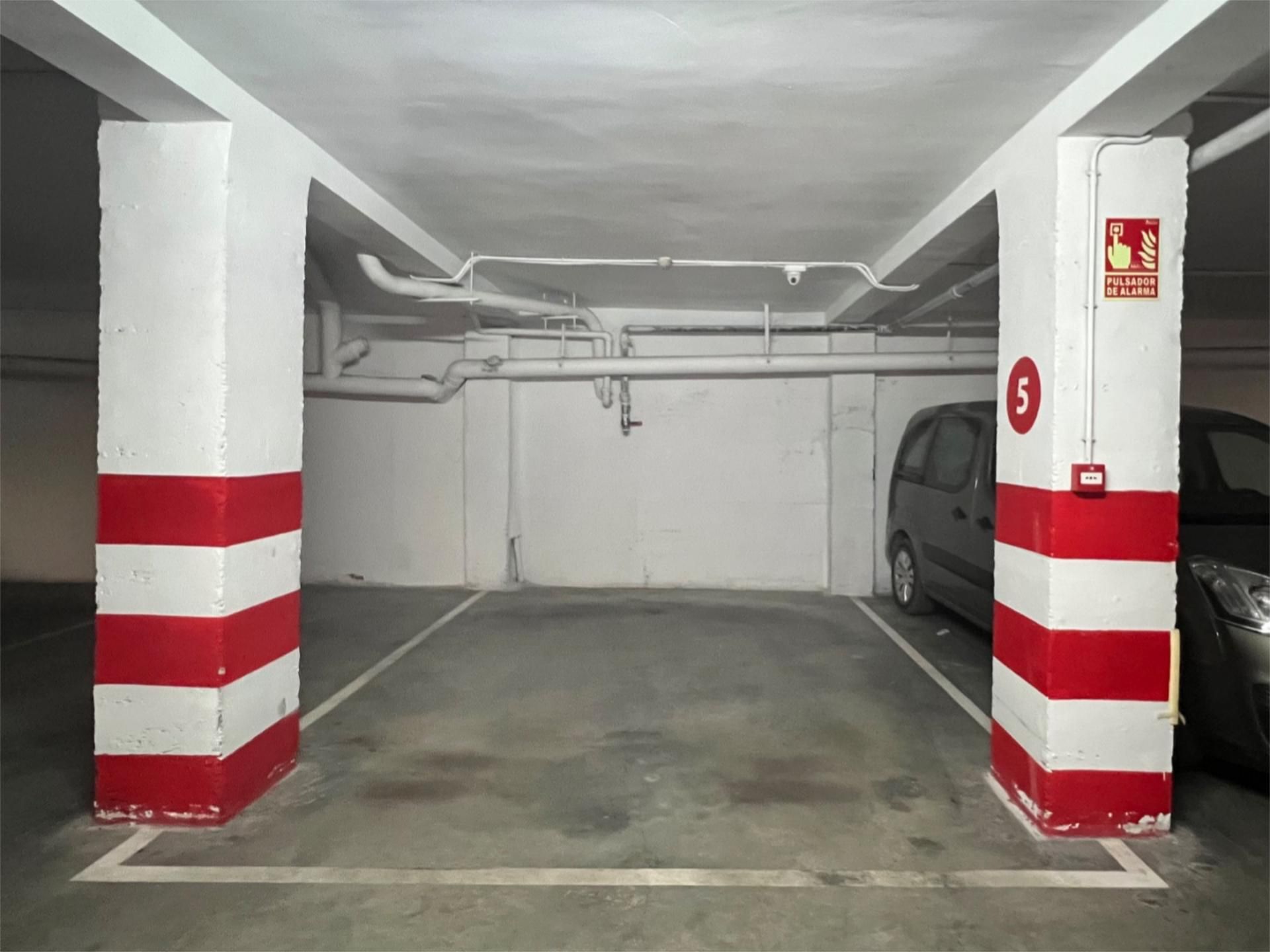 Parking of Garage to rent in  Huesca Capital