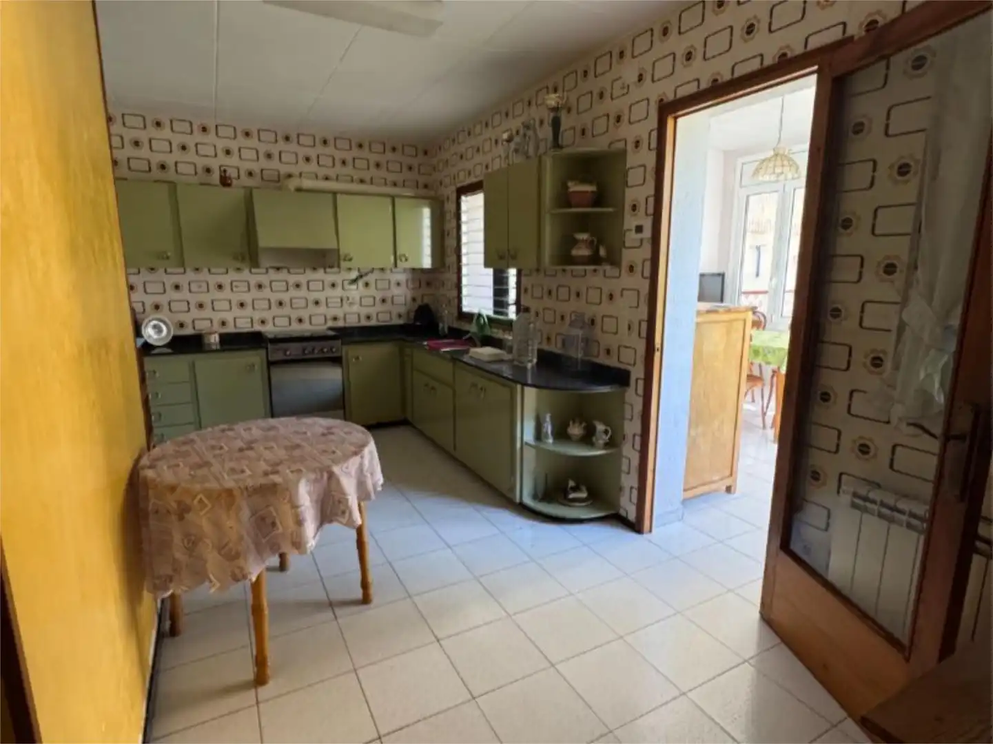 Einfamilien-Reihenhaus zum Verkauf in Carrer Barcelona, 9, El Pla del Penedès Küche von Einfamilien-Reihenhaus zum Verkauf in El Pla del Penedès mit Heizung, Privatgarten und Terrasse