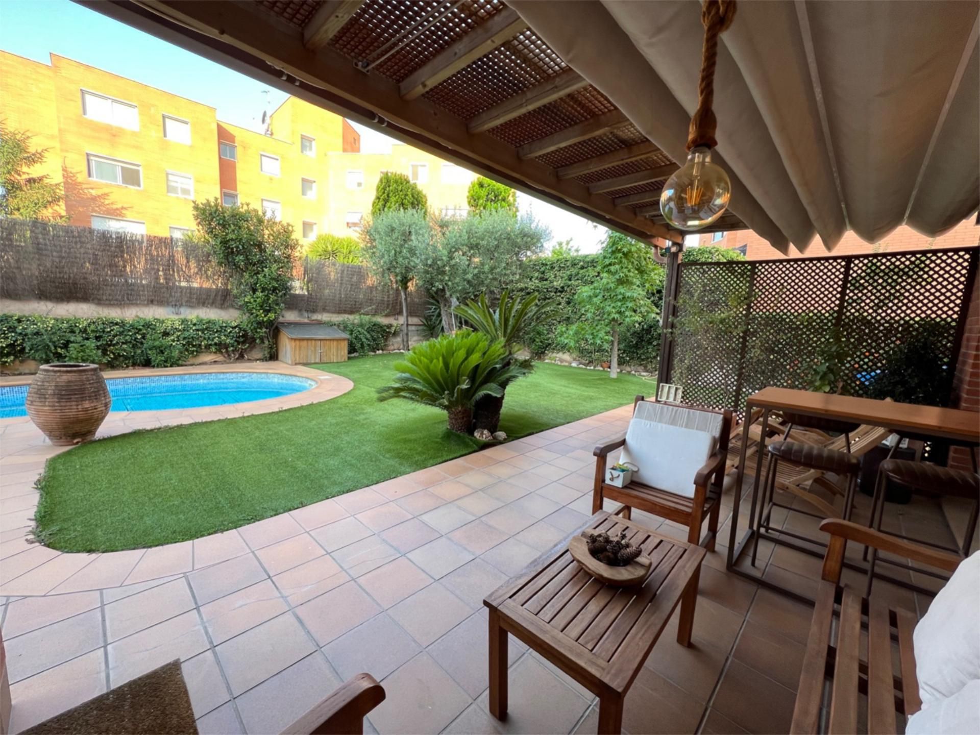 Jardí de Pis en venda en Cerdanyola del Vallès amb Aire condicionat, Calefacció i Jardí privat