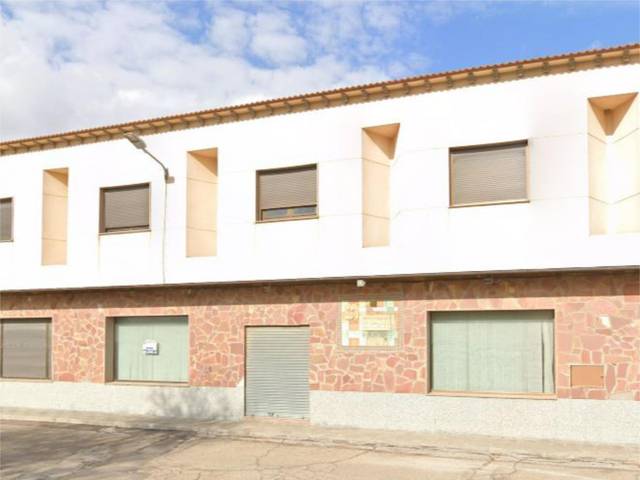 Local comercial en Alquiler en Calle Santa Cristina, 52D en Mora