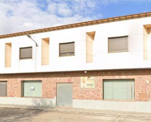 Vista exterior de Local de lloguer en Mora