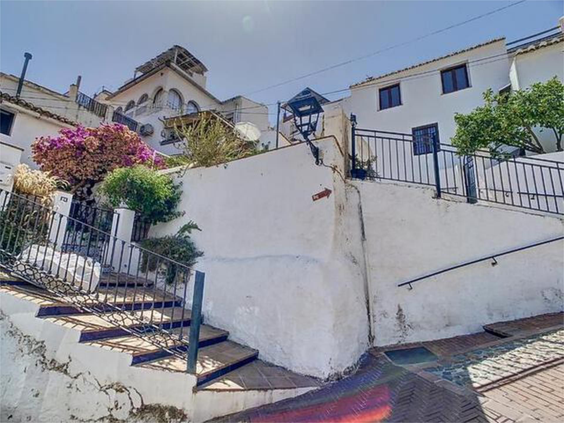 Exterior view of House or chalet for sale in Cútar  with Terrace and Swimming Pool