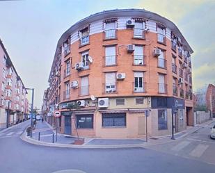 Vista exterior de Pis en venda en Linares amb Aire condicionat i Moblat