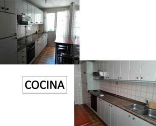 Kitchen of Flat to rent in Carballo