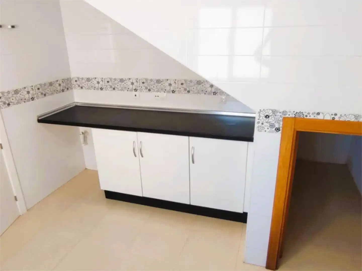 Einfamilien-Reihenhaus zum Verkauf in Carrer del Cabeçó D'or, 126, Pueblo Acantilado - Lanuza Küche von Einfamilien-Reihenhaus zum Verkauf in El Campello mit Terrasse, Schwimmbad und Balkon