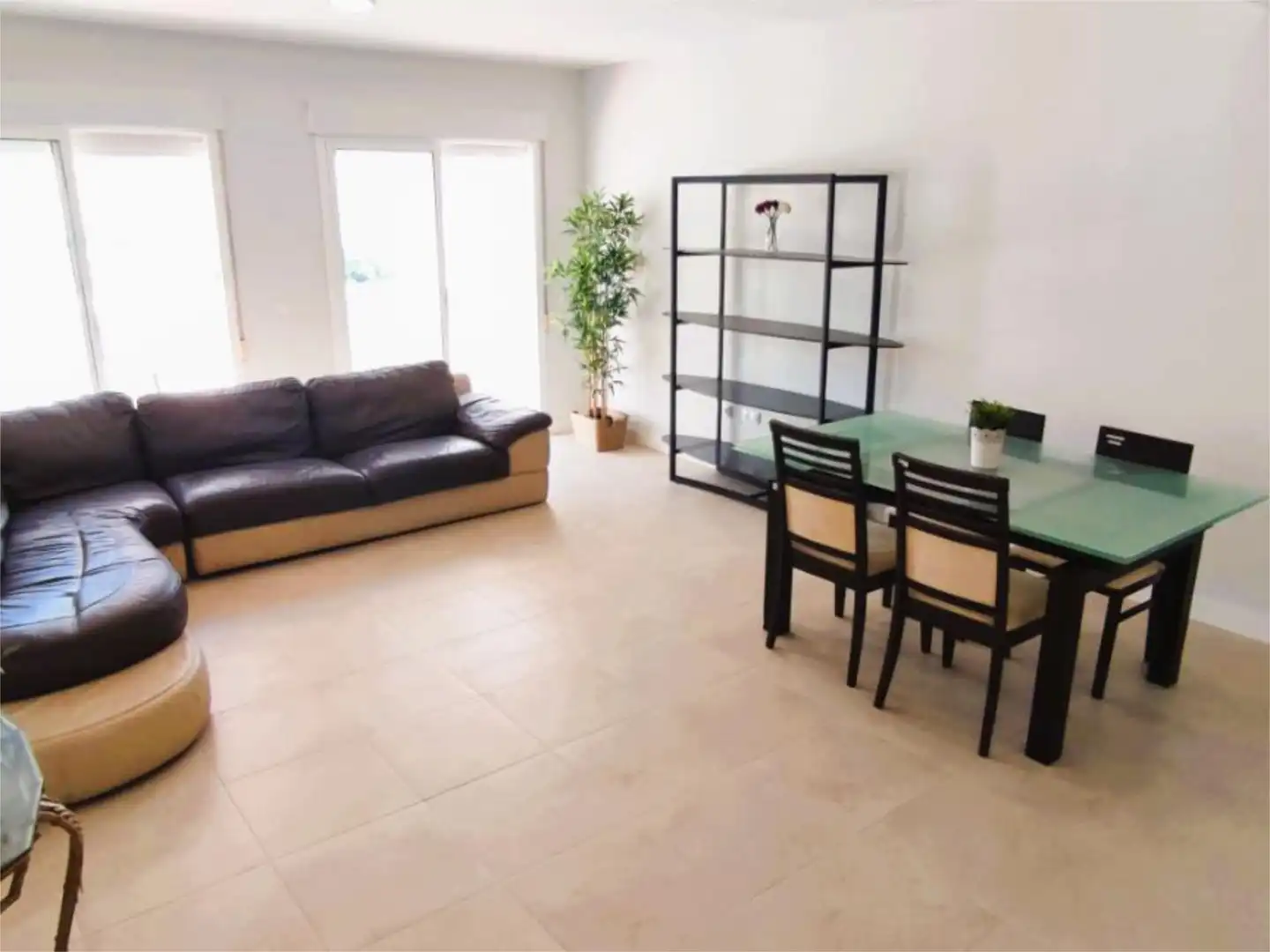 Einfamilien-Reihenhaus zum Verkauf in Carrer del Cabeçó D'or, 126, Pueblo Acantilado - Lanuza Wohnzimmer von Einfamilien-Reihenhaus zum Verkauf in El Campello mit Terrasse, Schwimmbad und Balkon