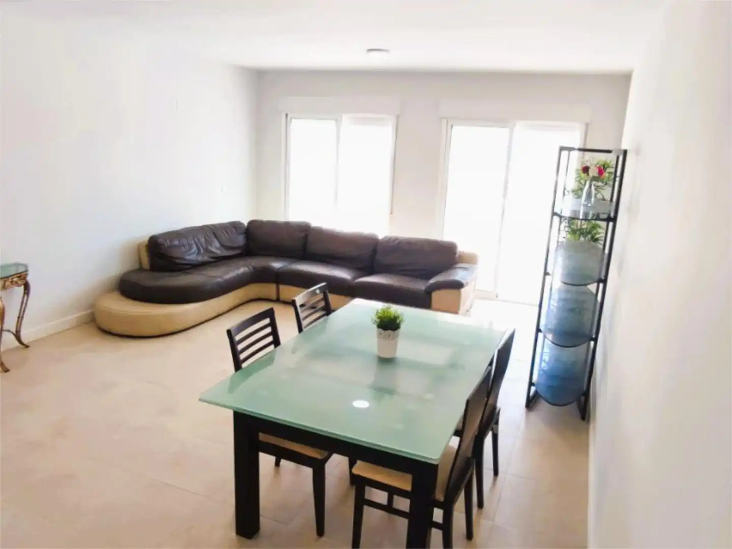 Einfamilien-Reihenhaus zum Verkauf in Carrer del Cabeçó D'or, 126, Pueblo Acantilado - Lanuza Wohnzimmer von Einfamilien-Reihenhaus zum Verkauf in El Campello mit Terrasse, Schwimmbad und Balkon