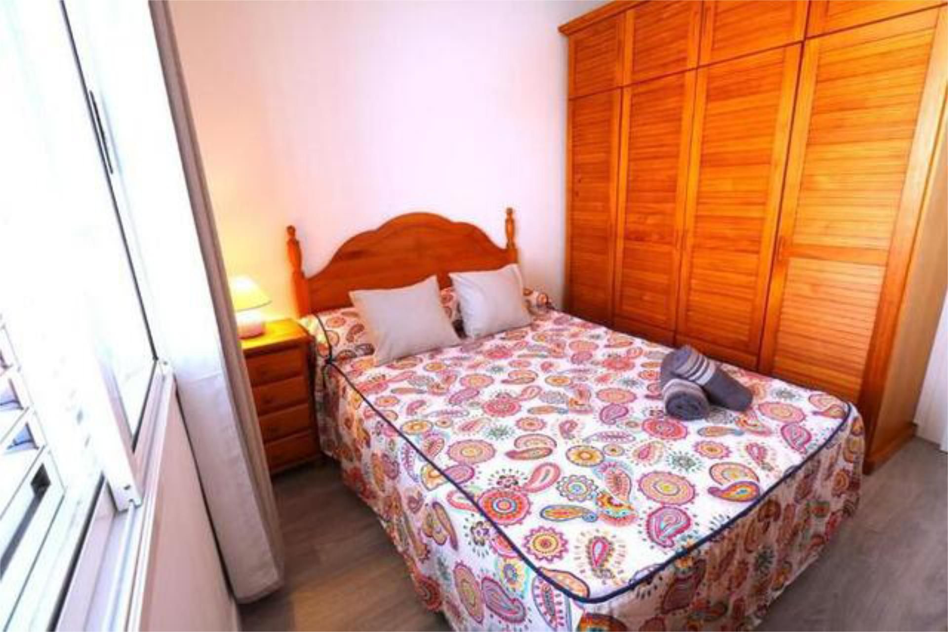 Dormitori de Apartament de lloguer en Arico amb Calefacció, Traster i Moblat