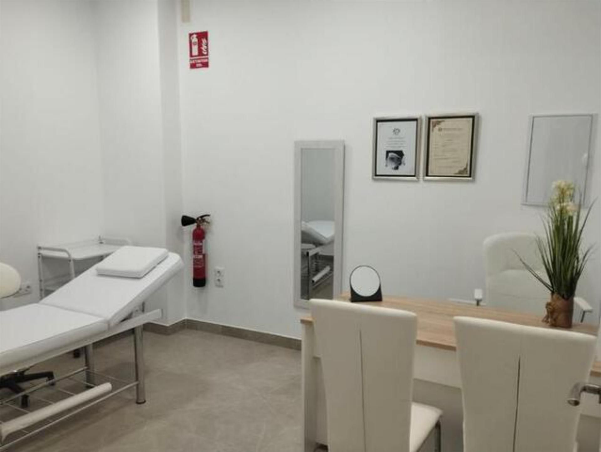 Premises to rent in Andújar  with Air Conditioner