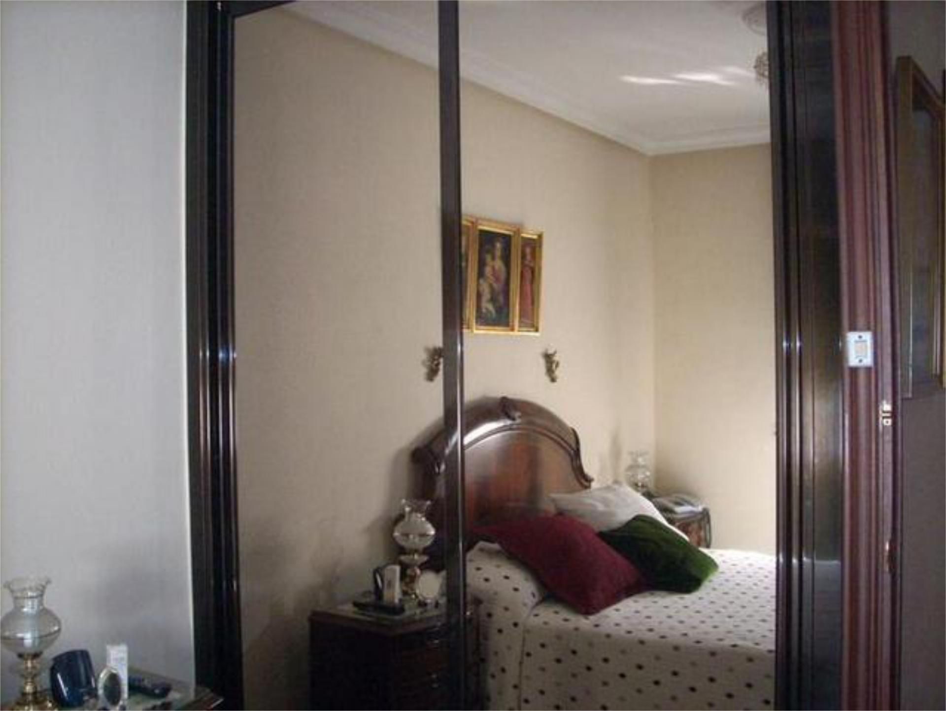 Bedroom of Flat for sale in  Sevilla Capital  with Terrace